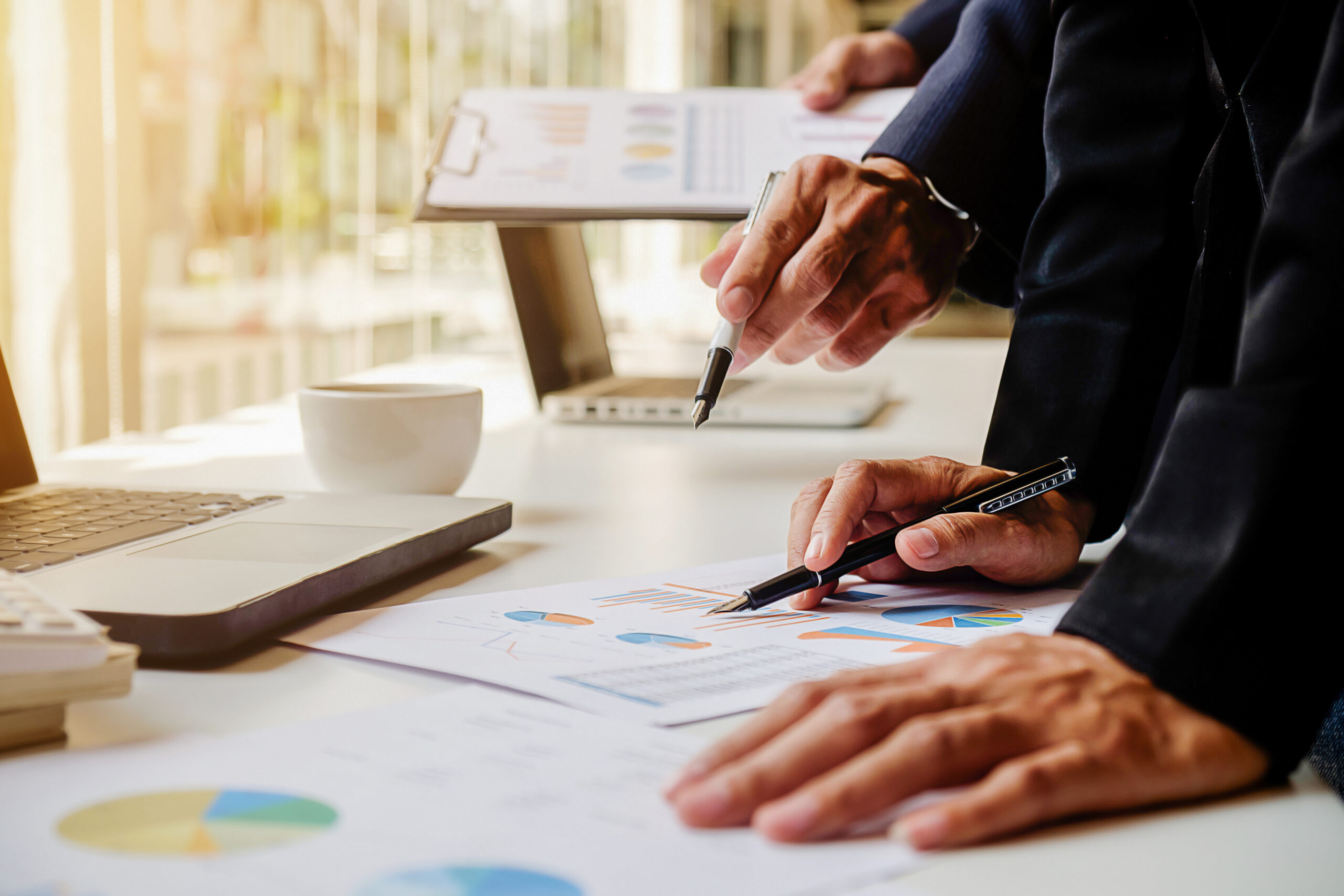 table consulting paperwork professional invest executive (1)