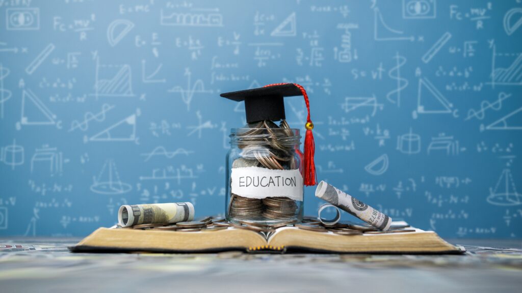 Concept,Student,Success,Scholarships,,Students,For,College,And,University,Tuition,
